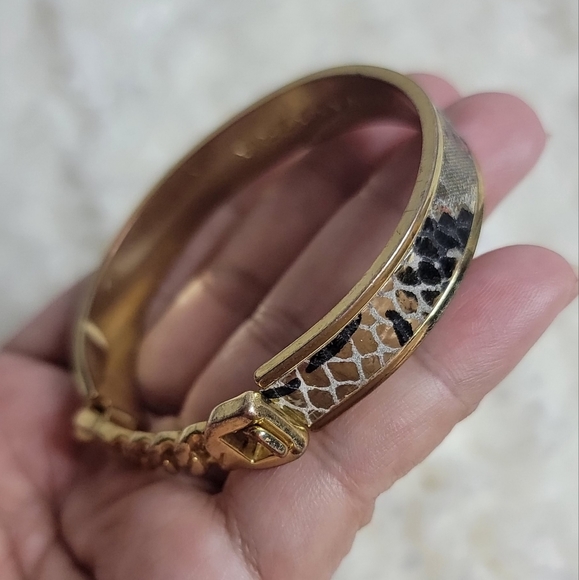 💙BCBGMAXazria Womens Bangle /Bracelet - Picture 3 of 16